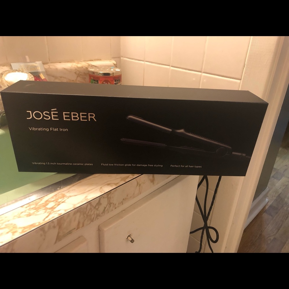 Jose Eber vibrating straightener